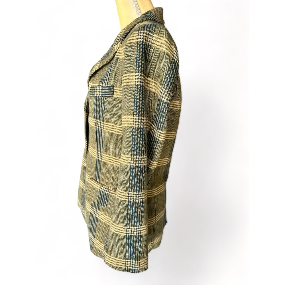 NWOT Daniel Rainn Plaid Blazer Button Front
Size Small - Picture 6 of 11